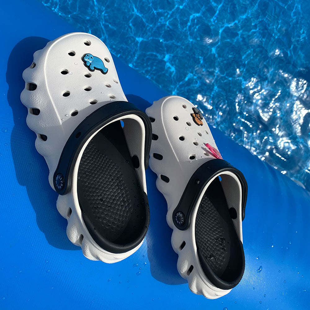2303 Detachable Cloud Clogs