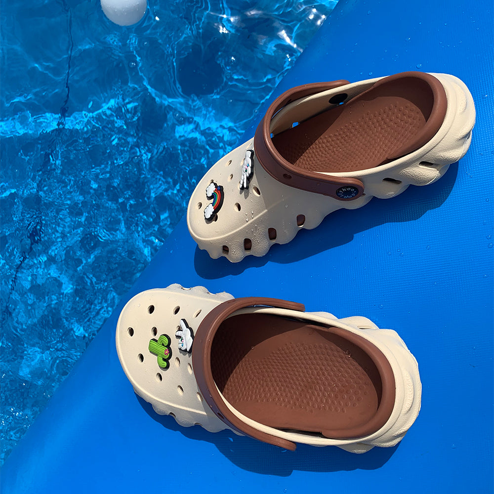 2303 Detachable Cloud Clogs