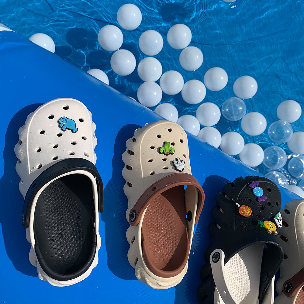 2303 Detachable Cloud Clogs