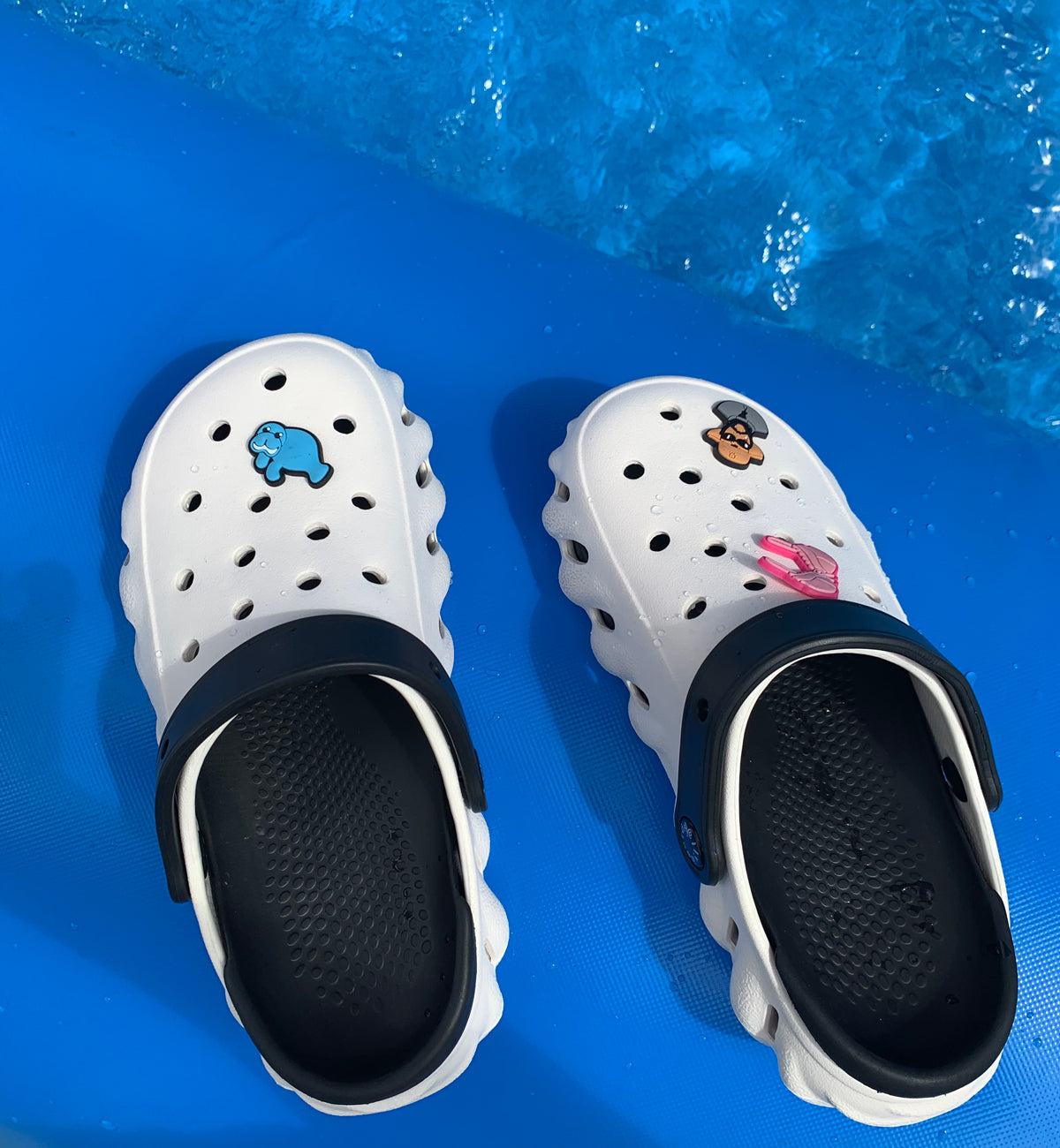 2303 Detachable Cloud Clogs