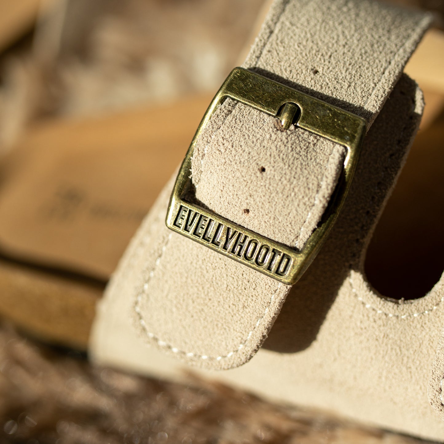 8333 Open Toe Suede Dual Buckle Sandals